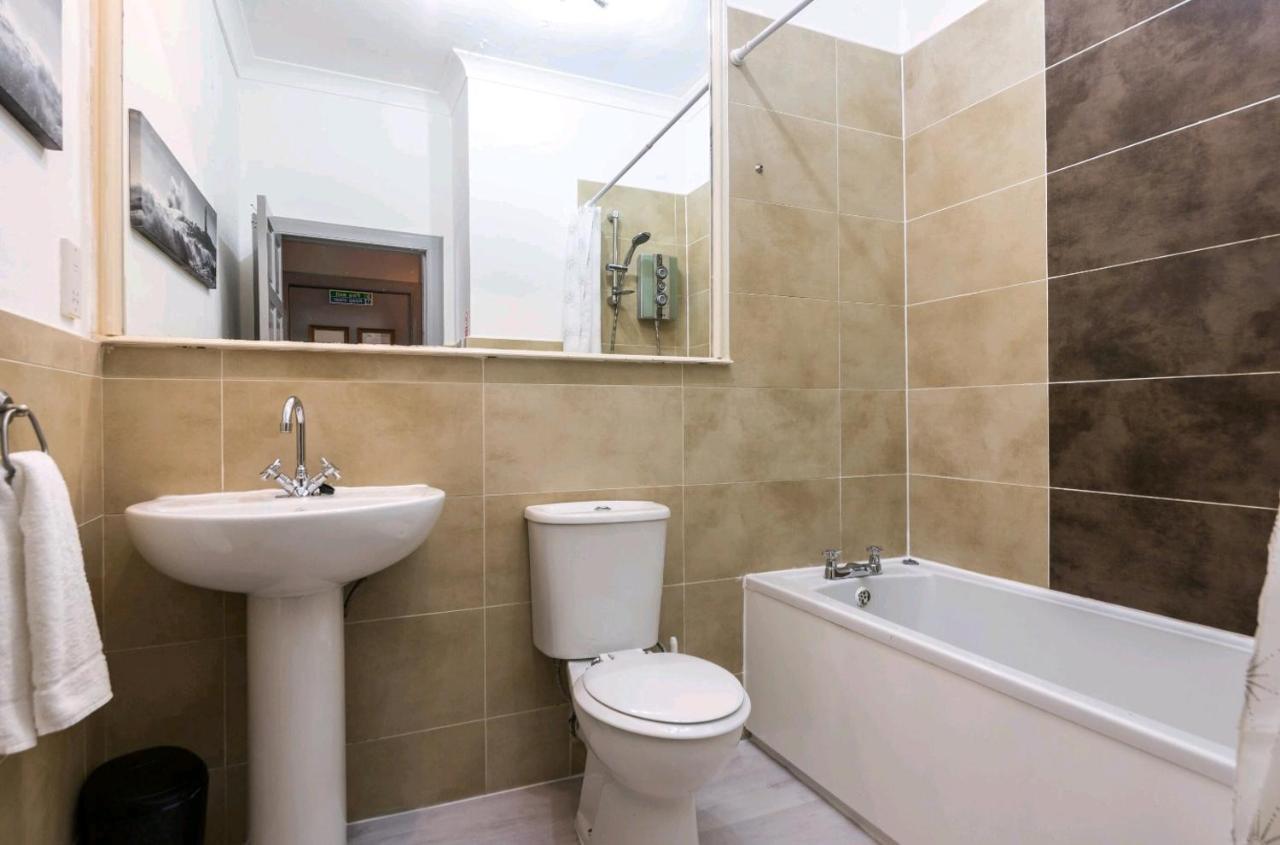 Unique 2 Bedroom Castle Suite Apartment - Near Edinburgh Castle & Royal Mile Bagian luar foto