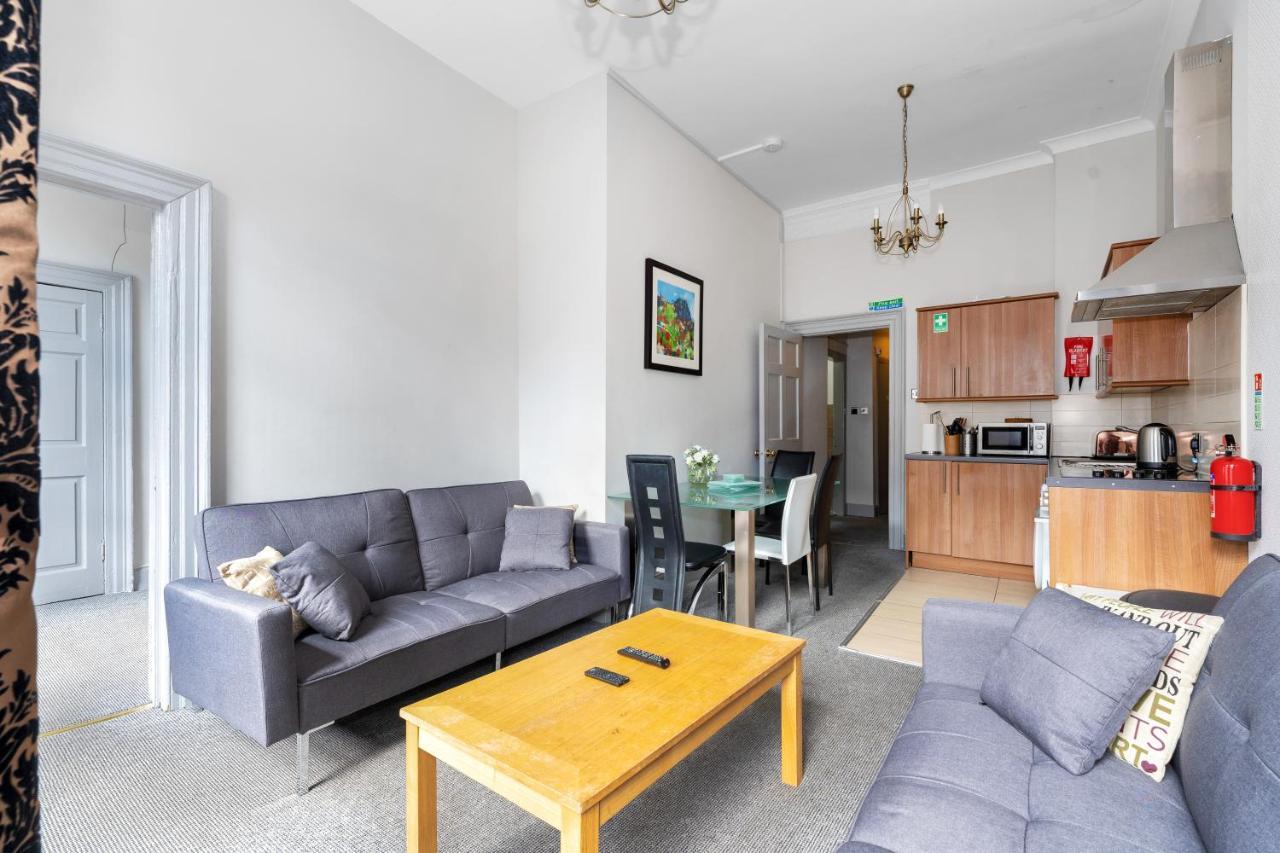 Unique 2 Bedroom Castle Suite Apartment - Near Edinburgh Castle & Royal Mile Bagian luar foto